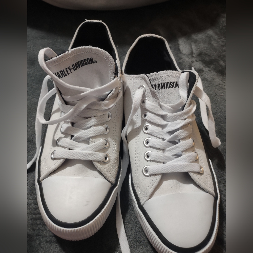 Harley-Davidson White and Black Women's  Sneakers Women's Size 8.5